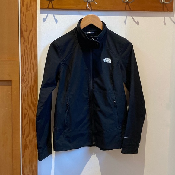 TNF The North Face Windwall Jacket - Picture 1 of 13